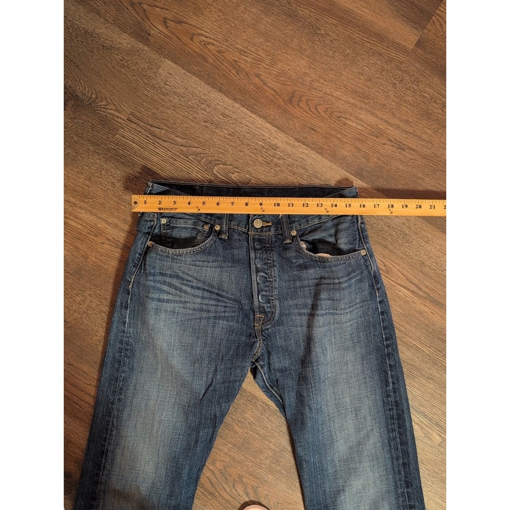 Vintage Levi's 501 Men's Button 32x34 Jeans Medium Wash Whiskered Diststressed - Picture 13 of 16